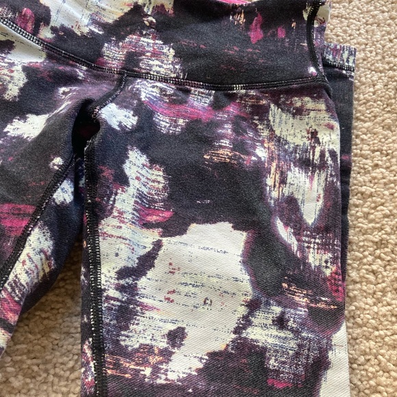 Lululemon pants - Picture 4 of 9